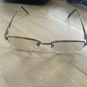 Woman’s Elle Frames